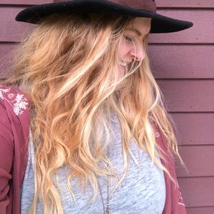 Meet your Posher, Vanessa